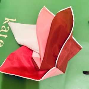 Bloomingdales pocket square NWT